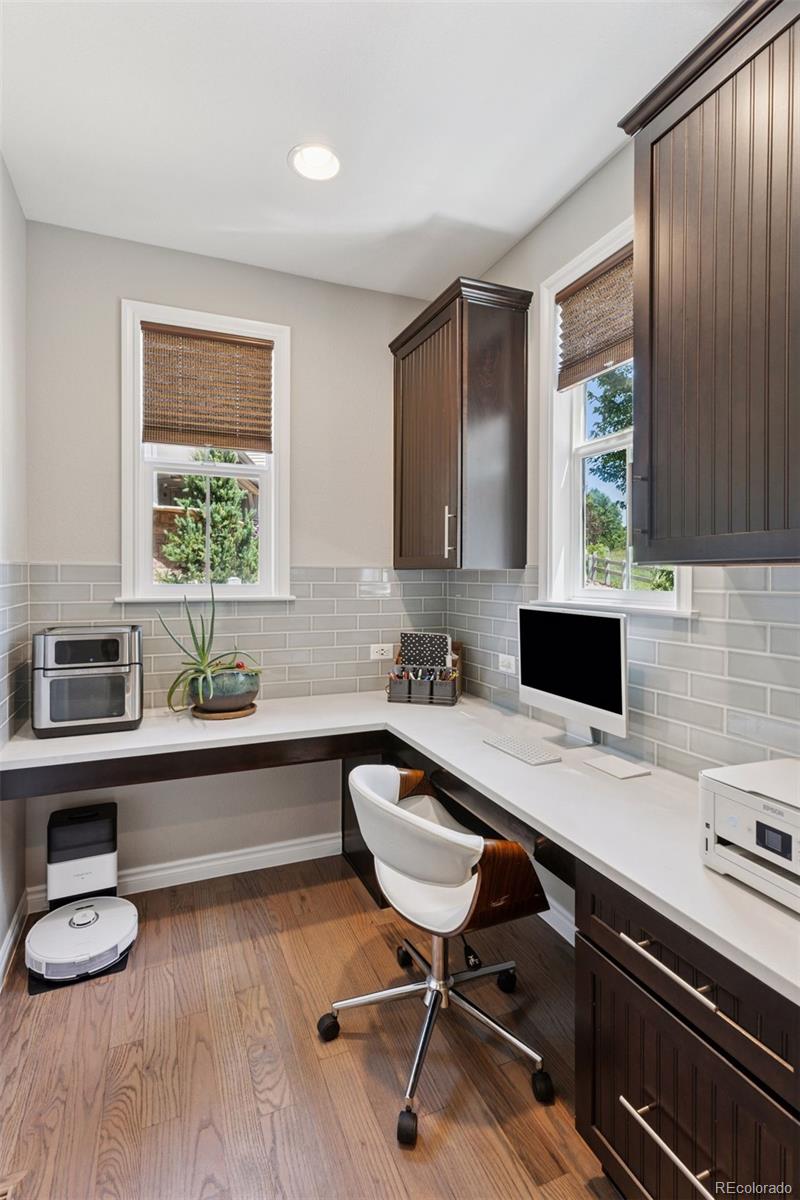 228 Maplehurst Point