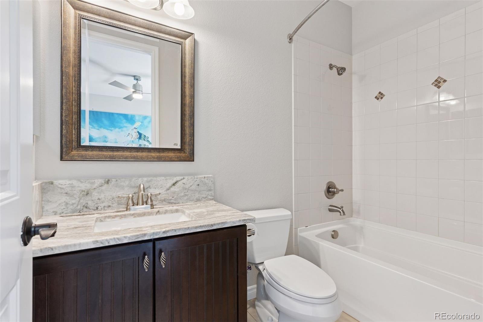 228 Maplehurst Point