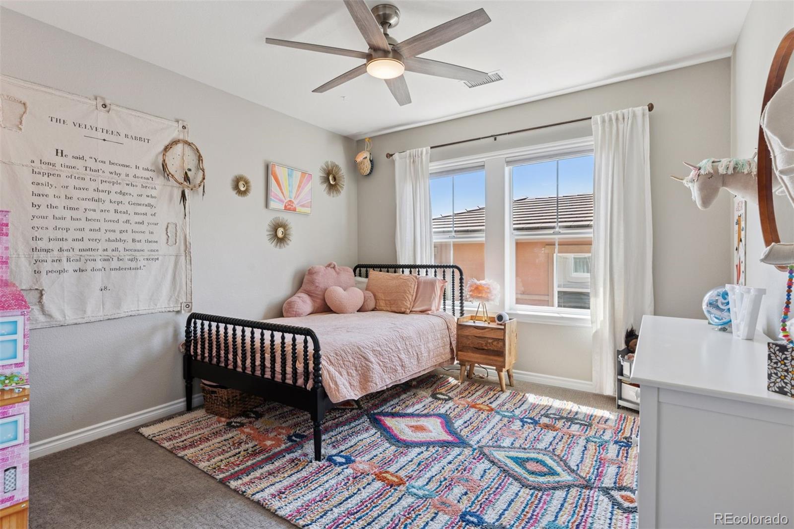 228 Maplehurst Point