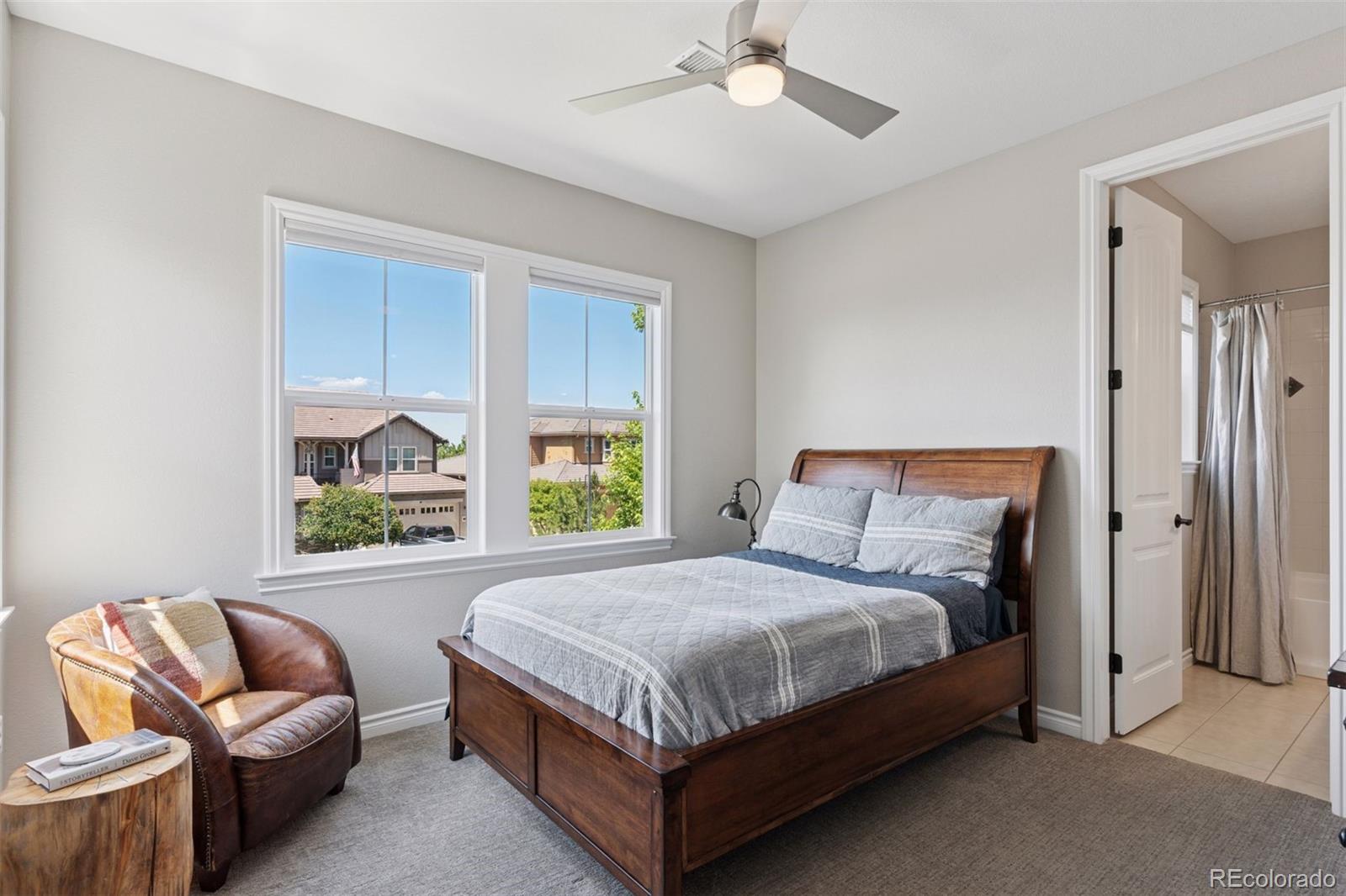 228 Maplehurst Point