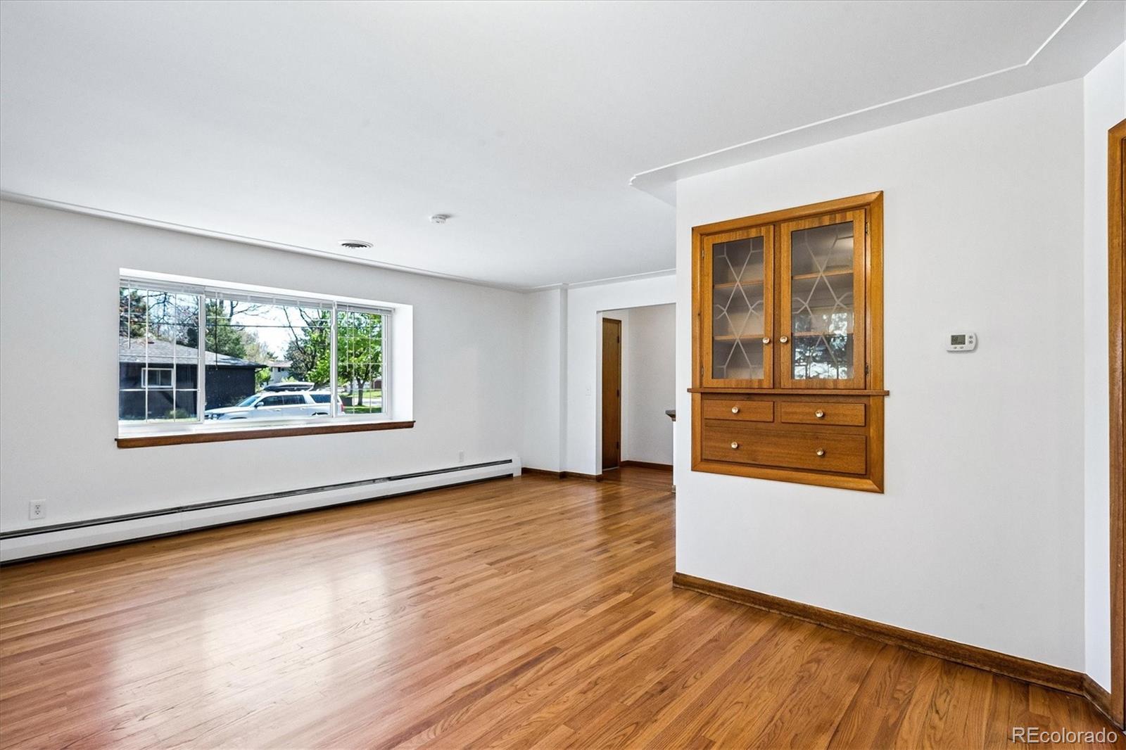 385 Oakland Street