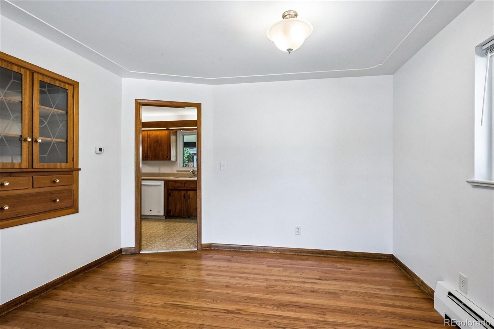 385 Oakland Street