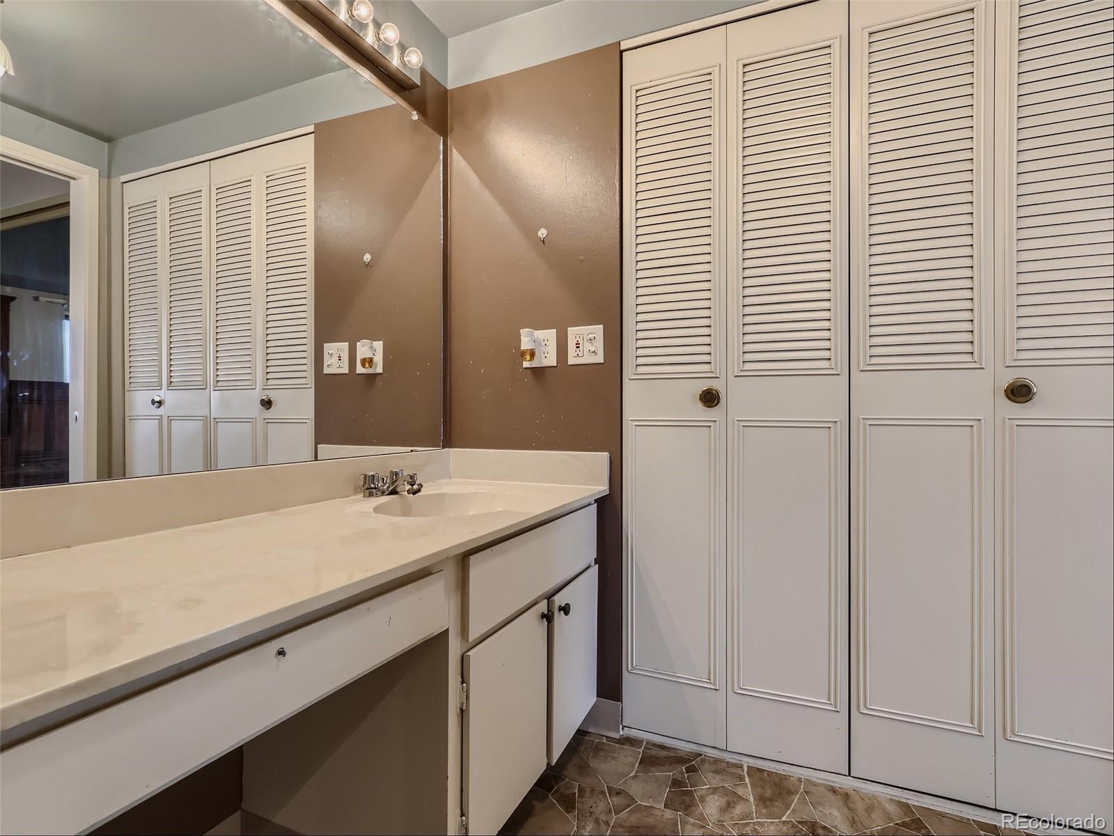 7877 E Mississippi Avenue Unit: 1501