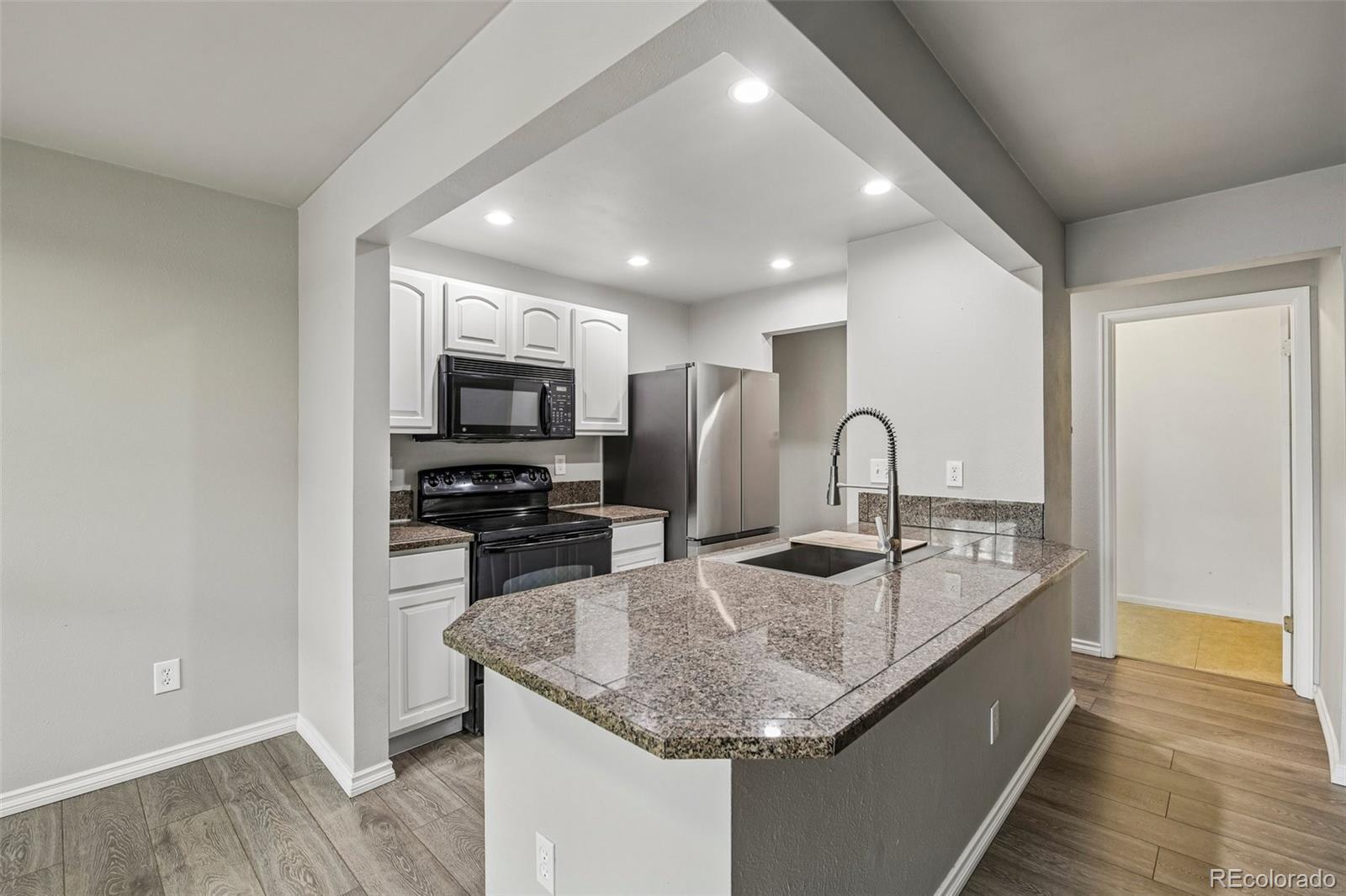 5565 W 76th Avenue Unit: 1218