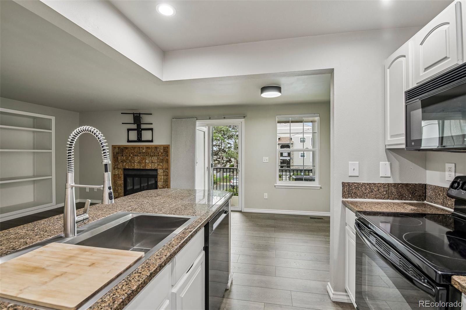 5565 W 76th Avenue Unit: 1218