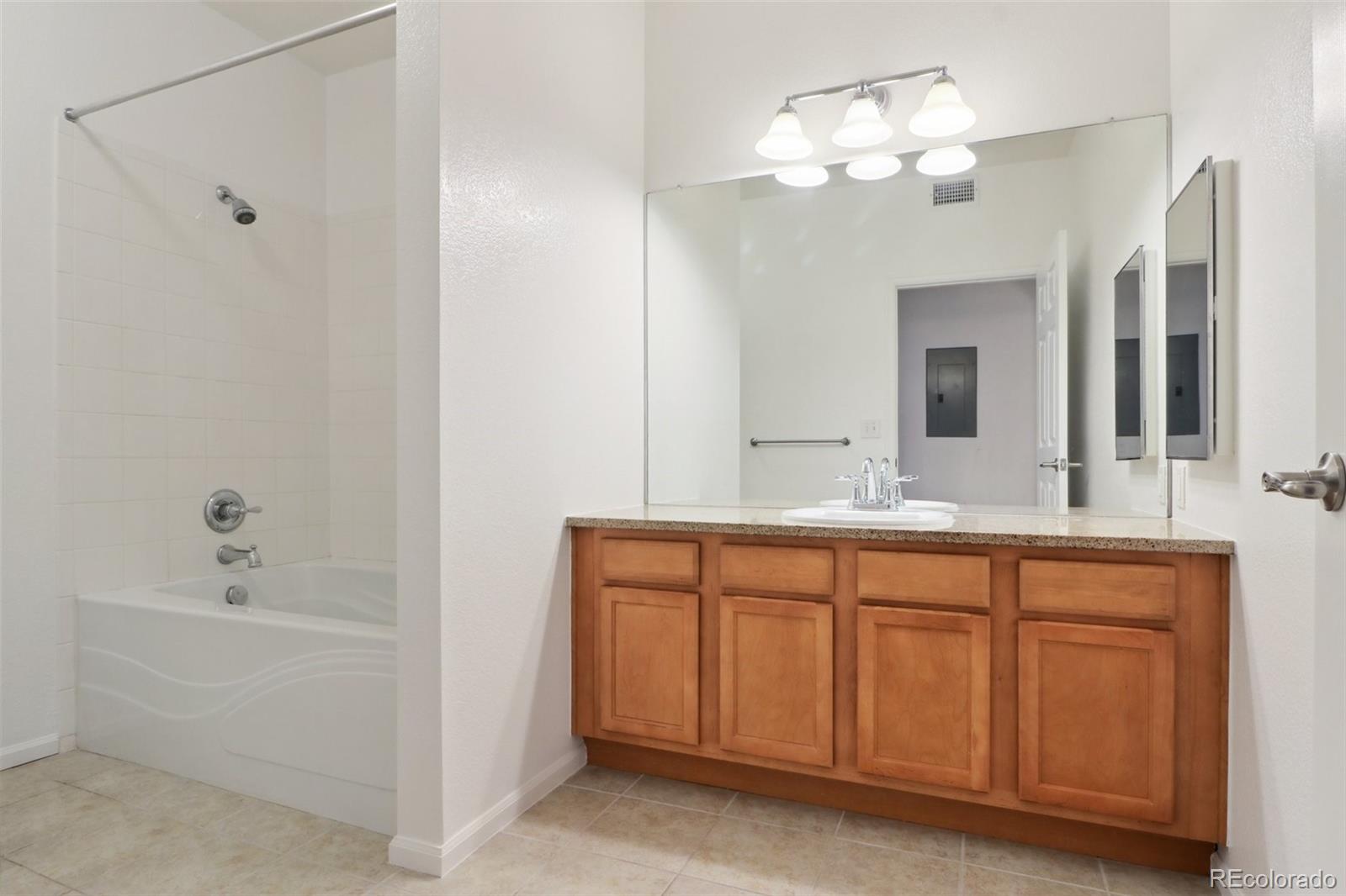 17525 Wilde Avenue Unit: 104