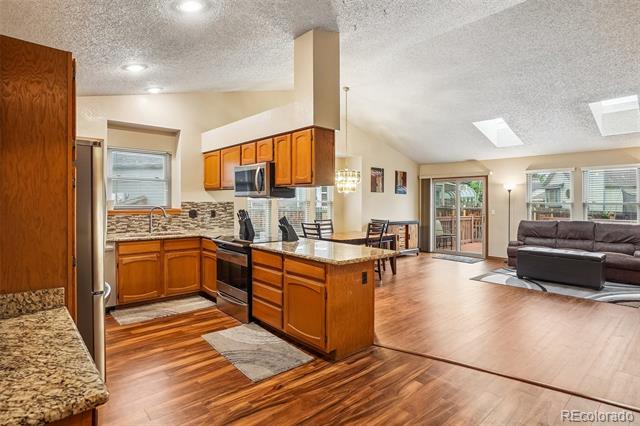 12147 W Crestline Drive
