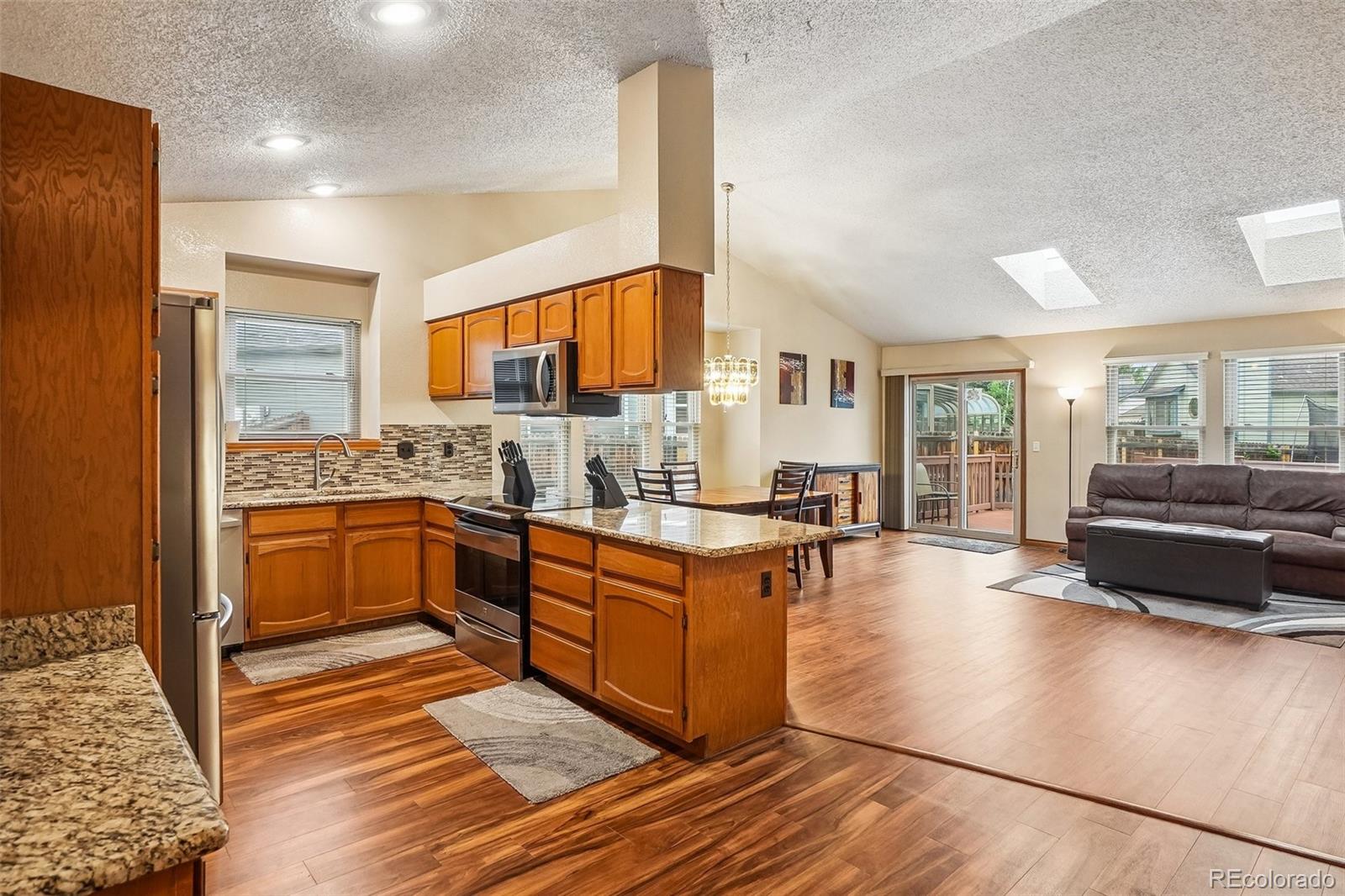 12147 W Crestline Drive