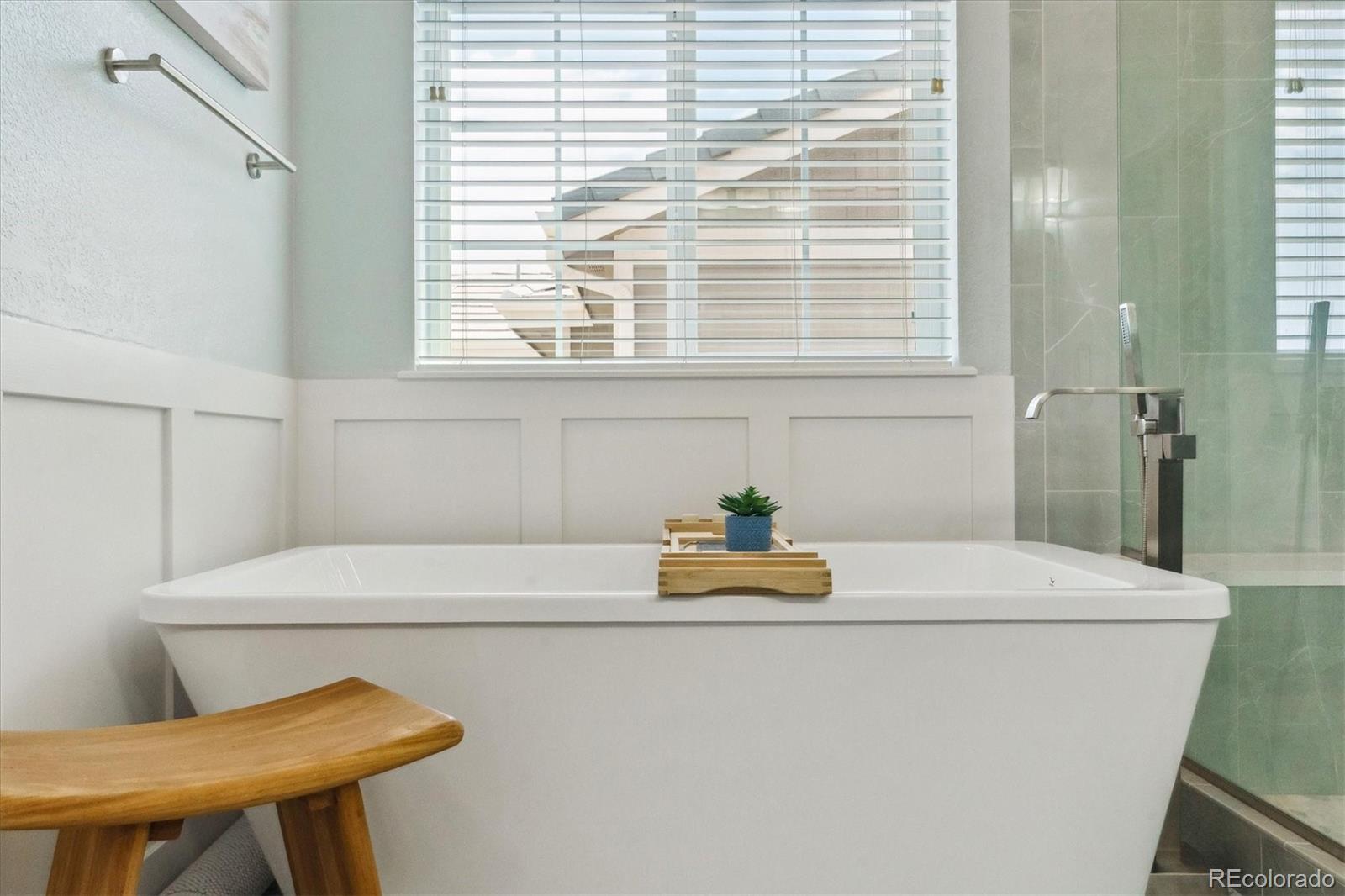 13822 Worthington Place