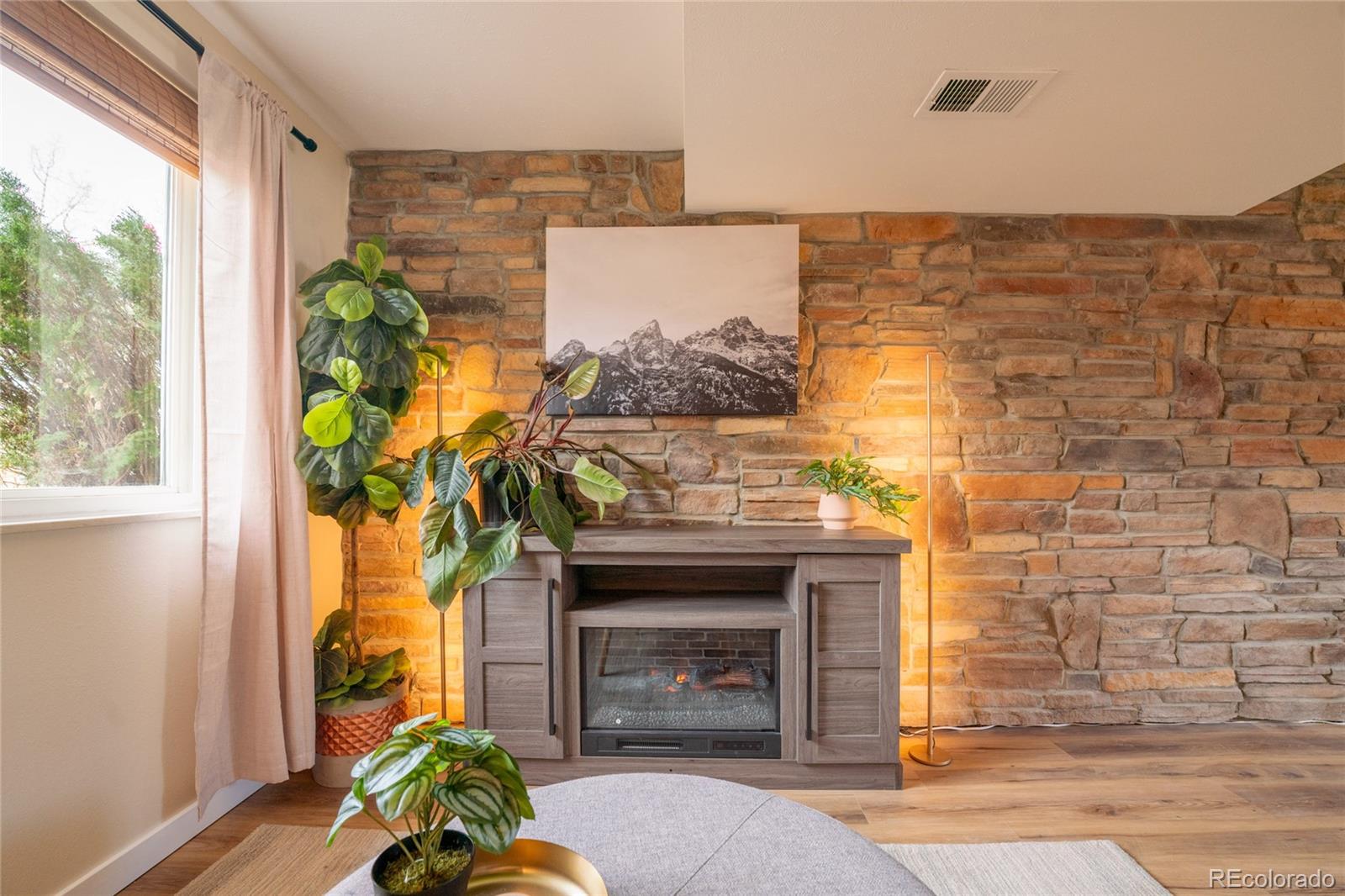 6600 W 74th Place