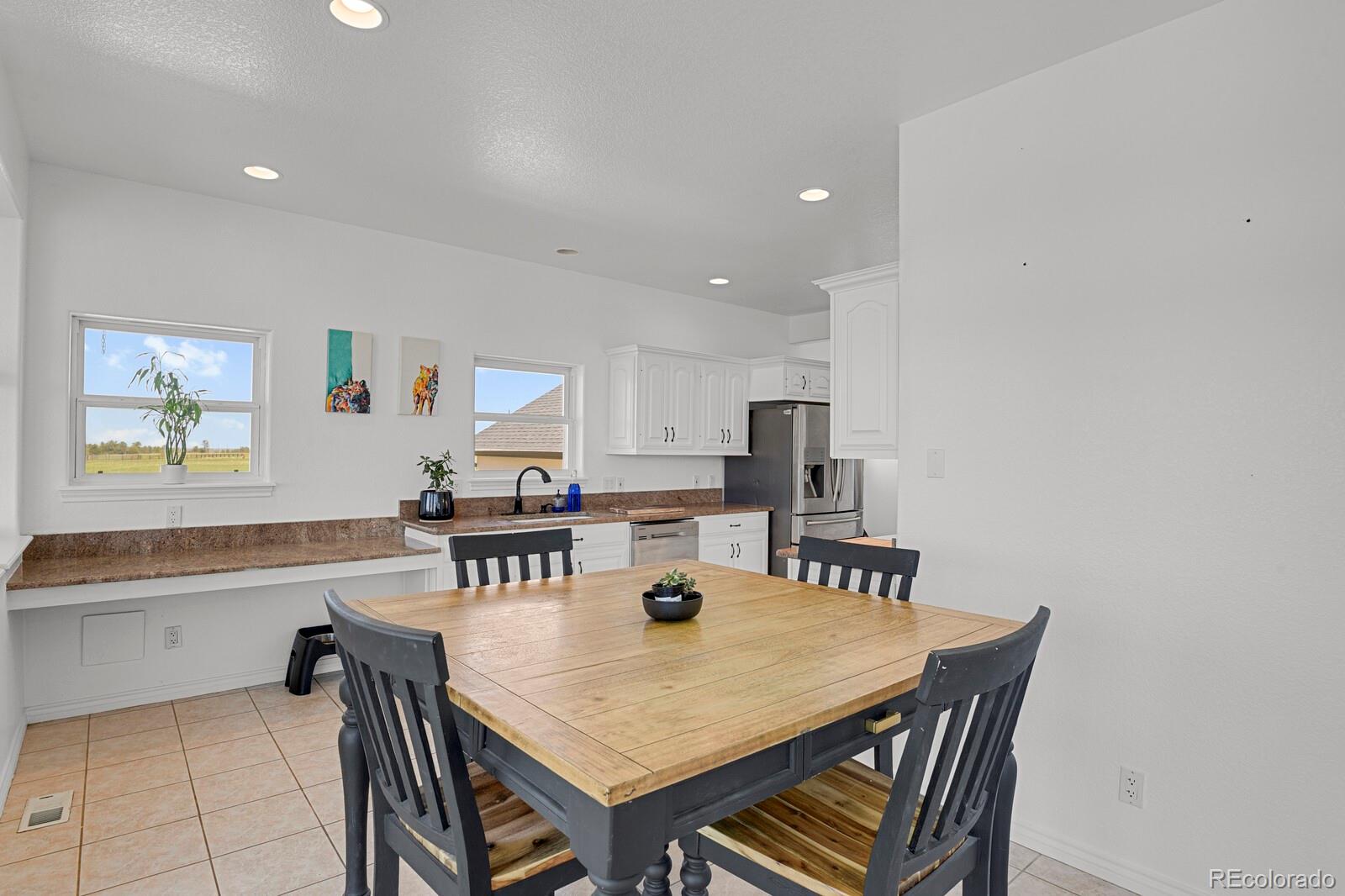 897 E Rim Road