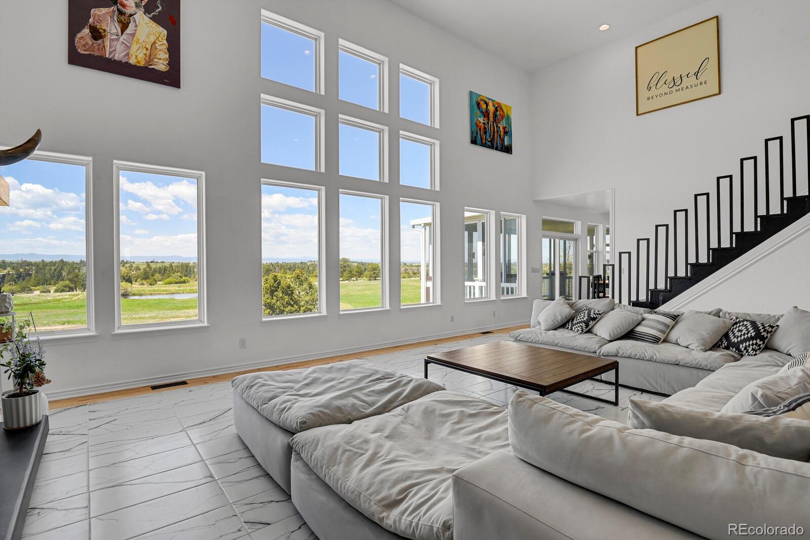 897 E Rim Road