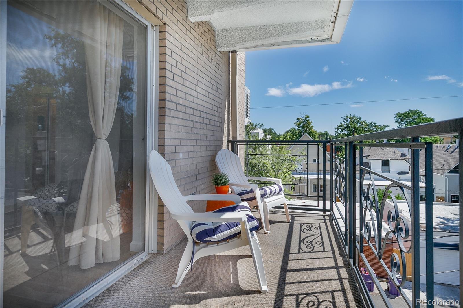 100 S Clarkson Street Unit: 406