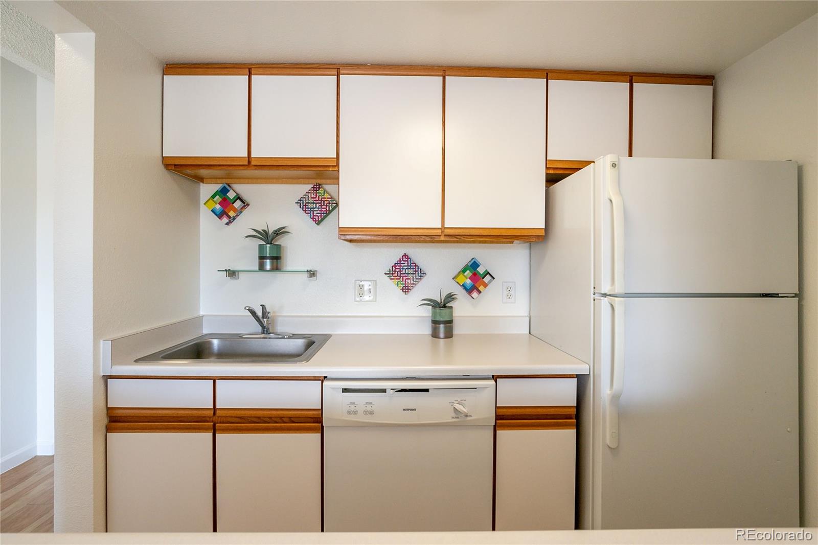 100 S Clarkson Street Unit: 406