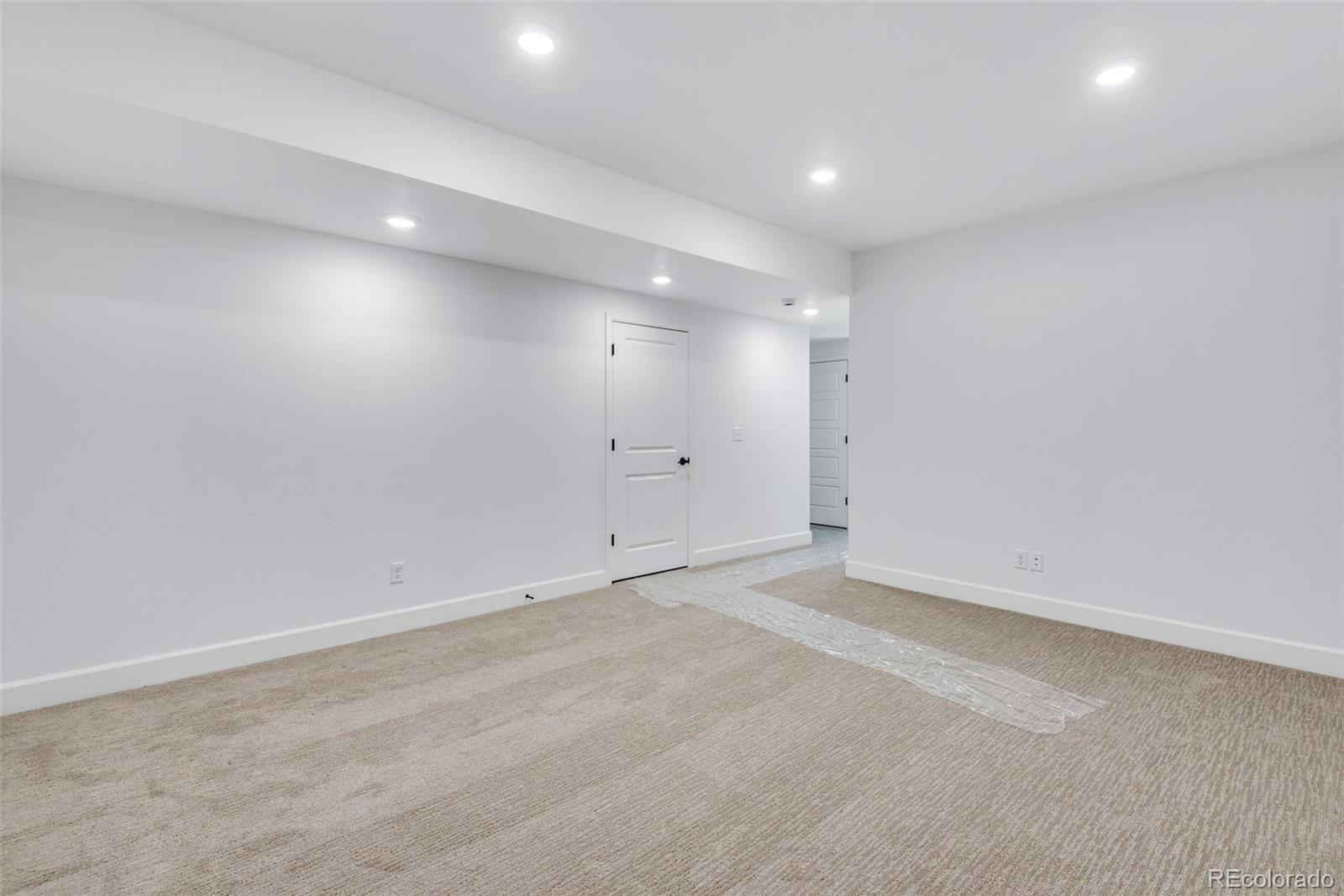 6858 Oak Canyon Circle