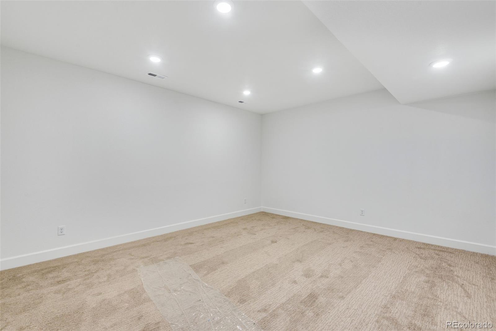 6858 Oak Canyon Circle