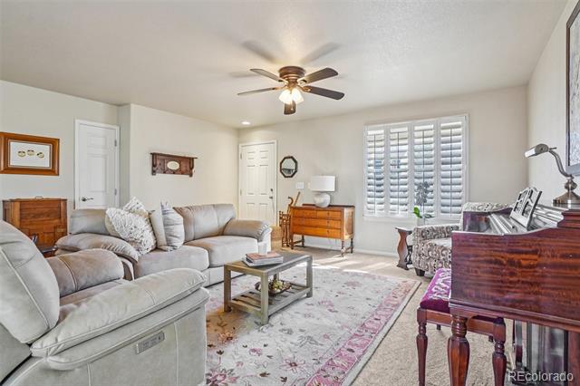 5435 S Shawnee Way