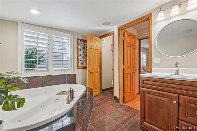 5435 S Shawnee Way