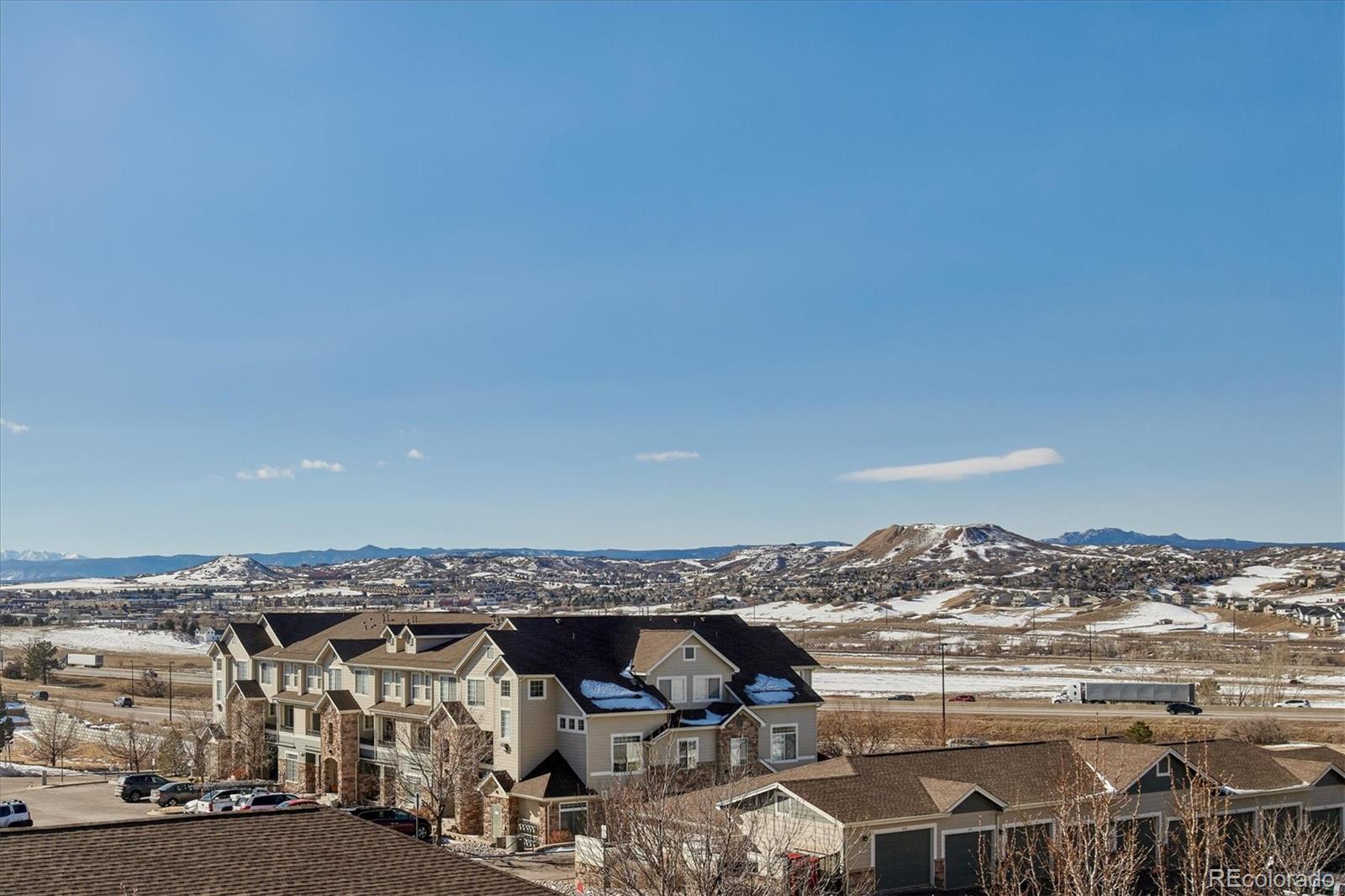494 Black Feather Loop Unit: 113