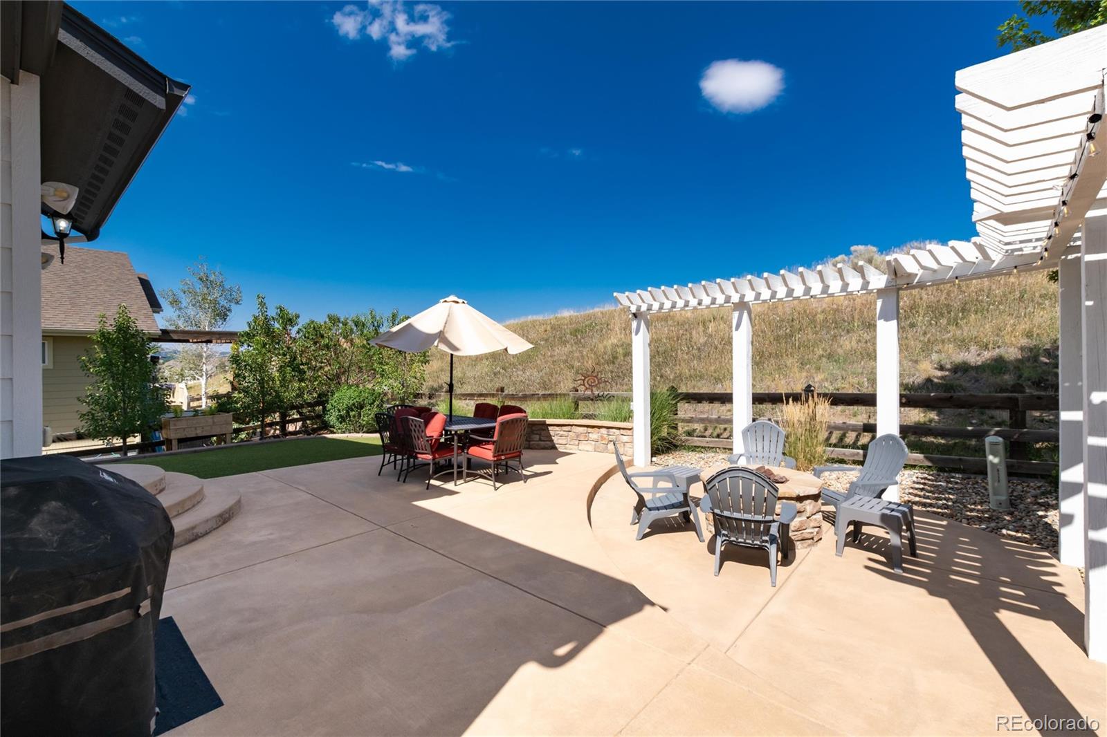 3112 Dragonfly Court