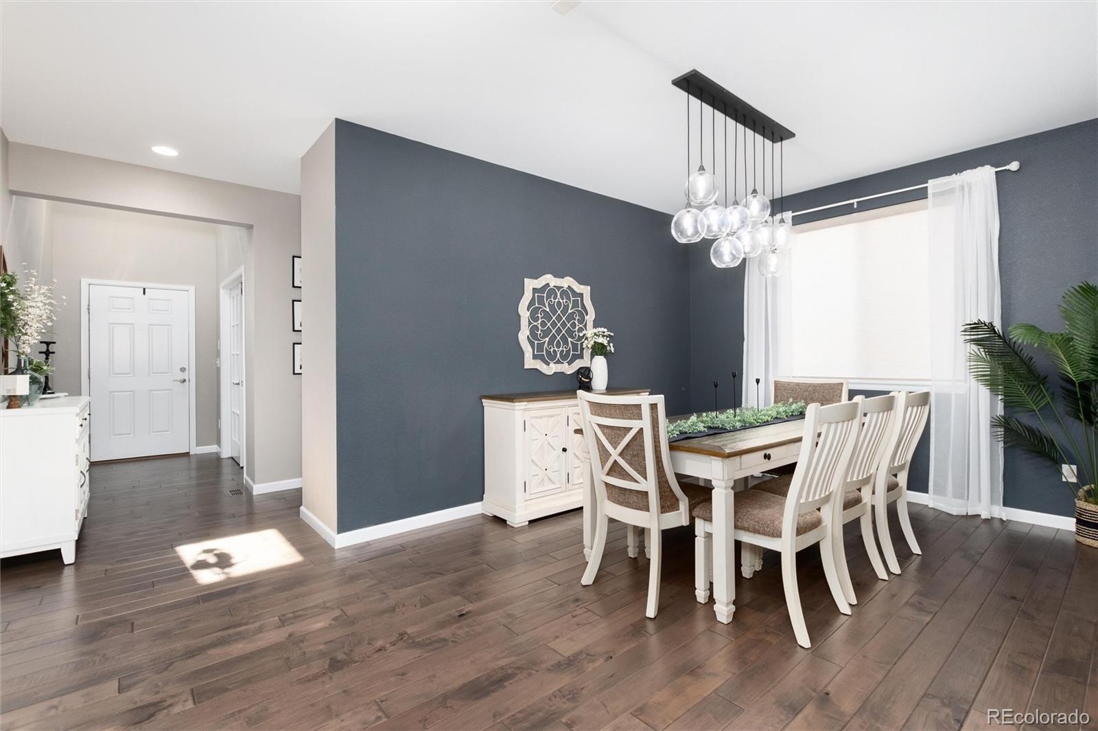 3112 Dragonfly Court