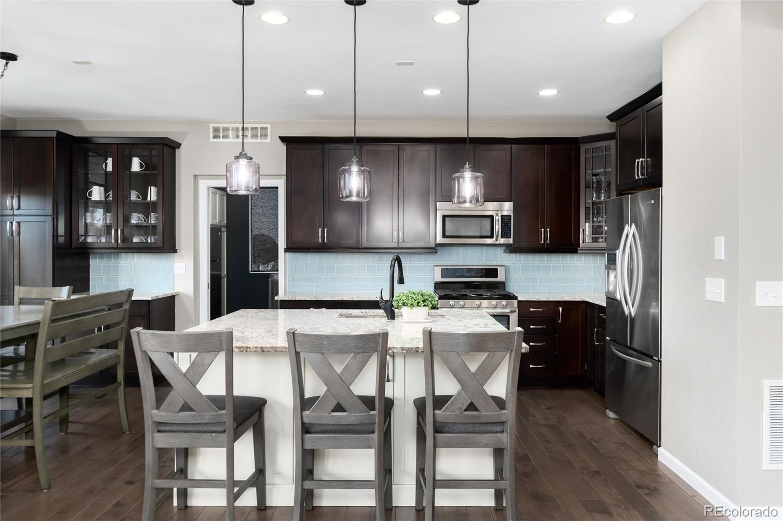 3112 Dragonfly Court