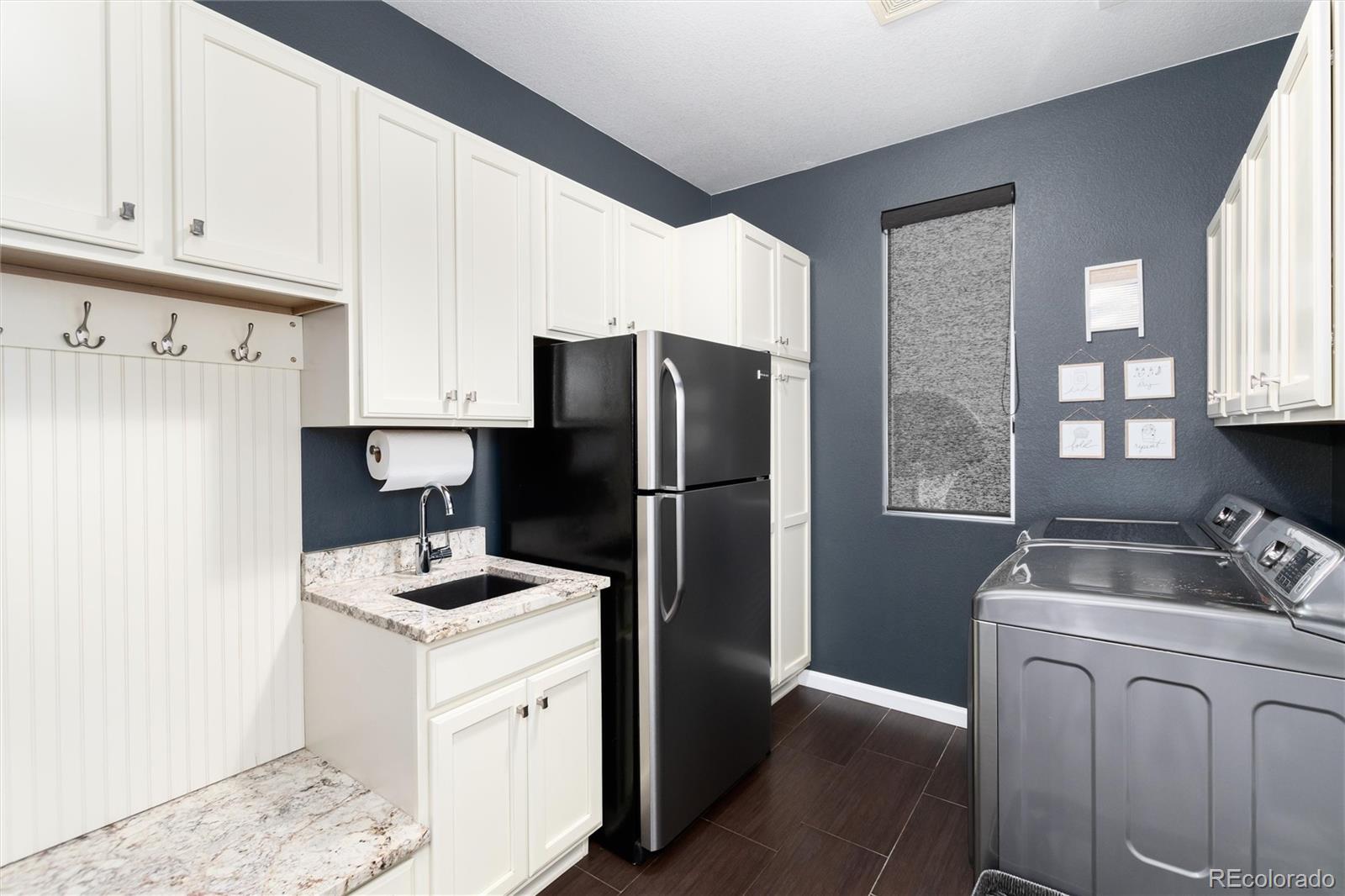 3112 Dragonfly Court