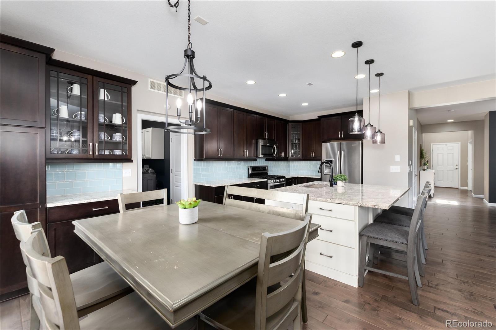 3112 Dragonfly Court