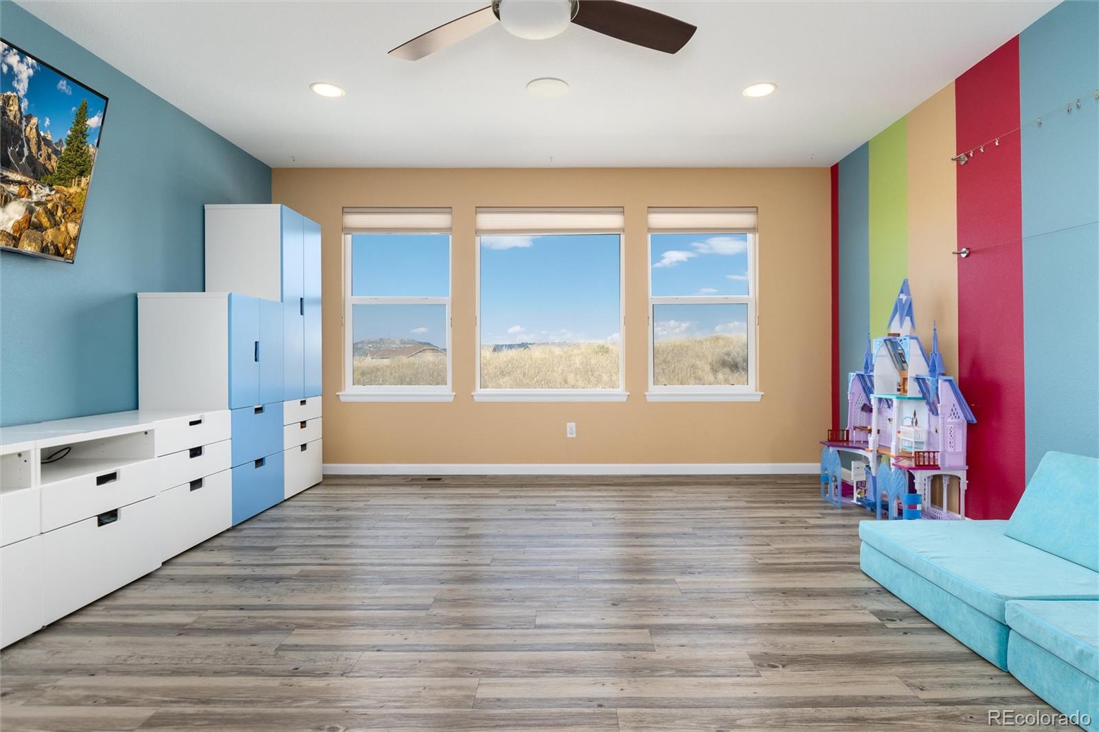 3112 Dragonfly Court