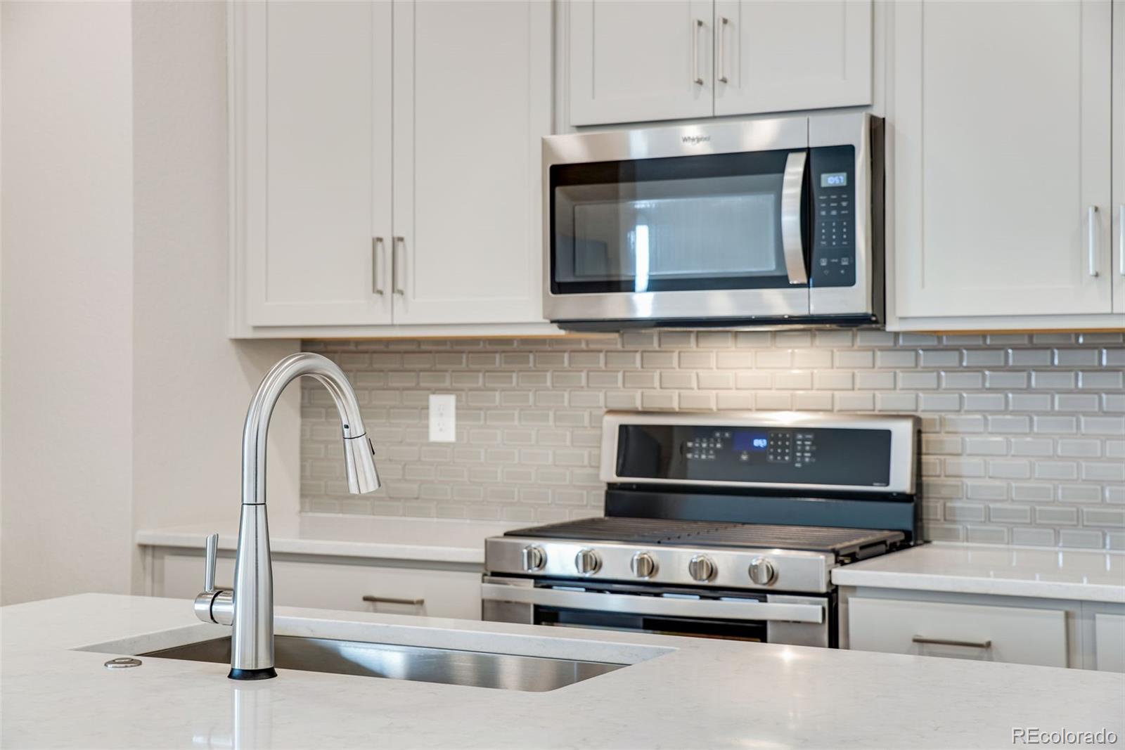 1760 Mount Meeker Avenue