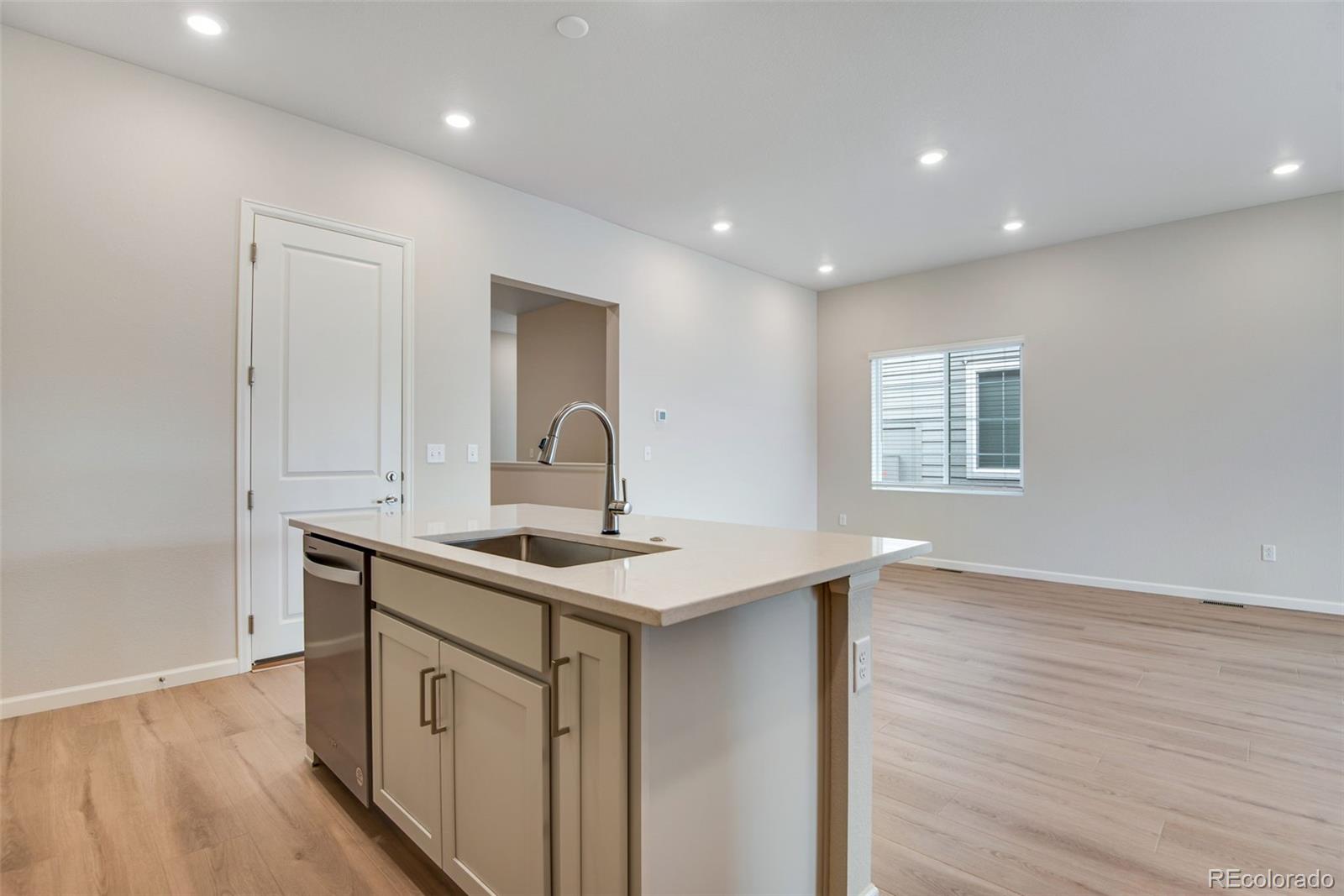 1760 Mount Meeker Avenue