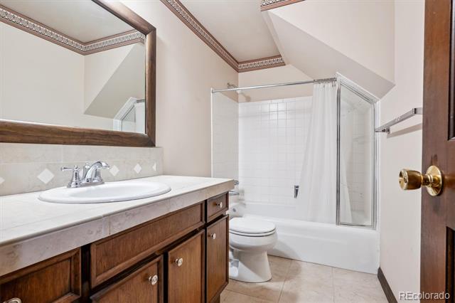 1 E Belleview Drive