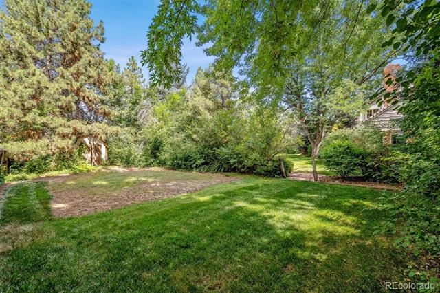 1 E Belleview Drive