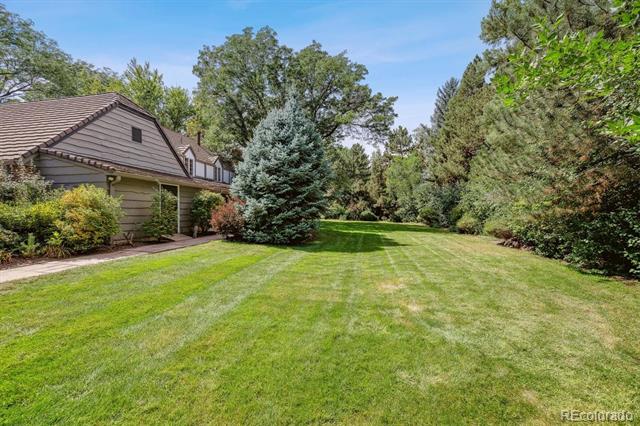 1 E Belleview Drive