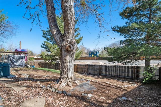 19127 E Oxford Drive