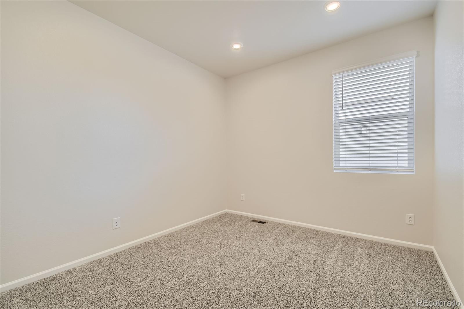 17326 E 91 Way