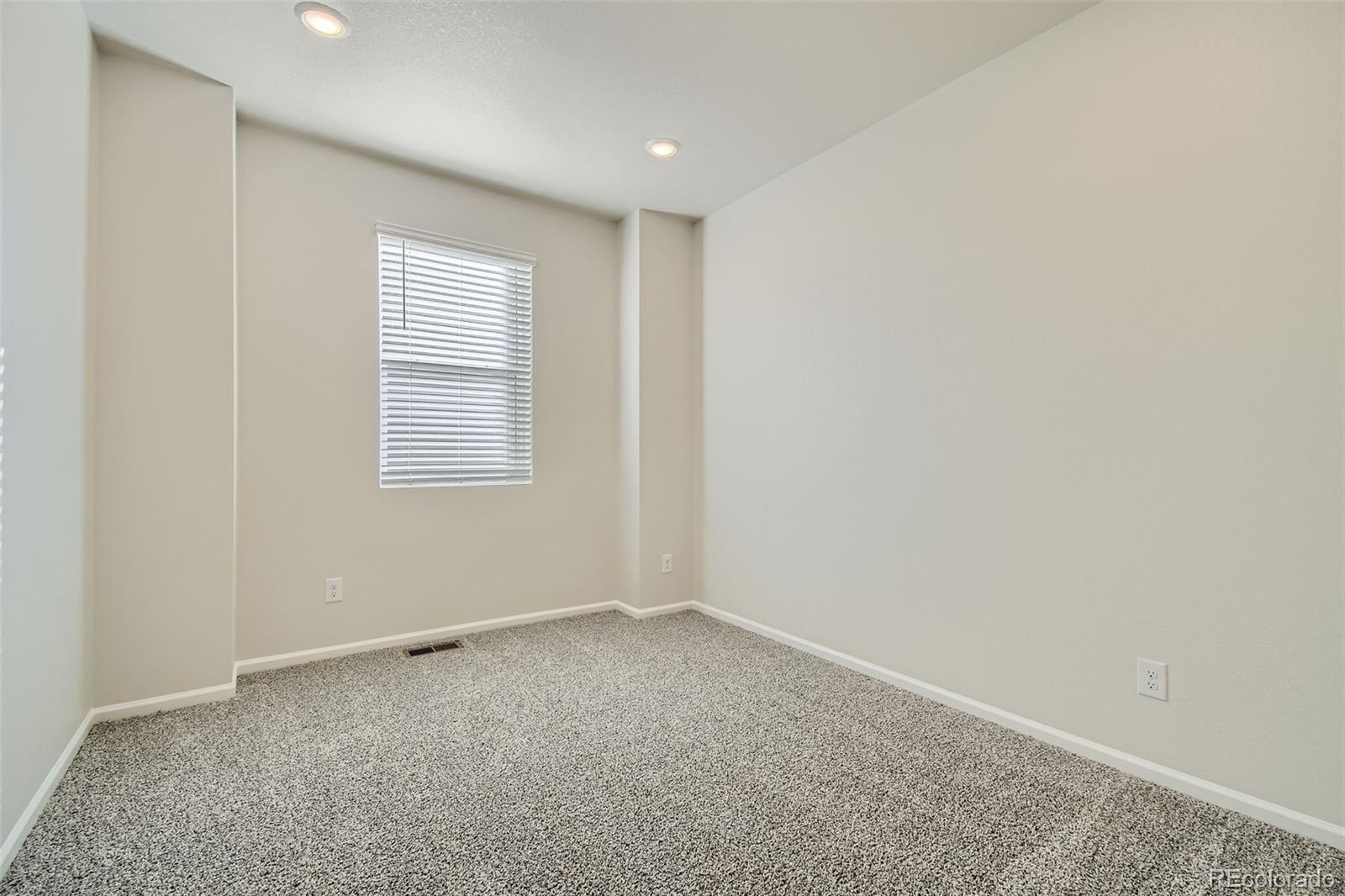 17326 E 91 Way