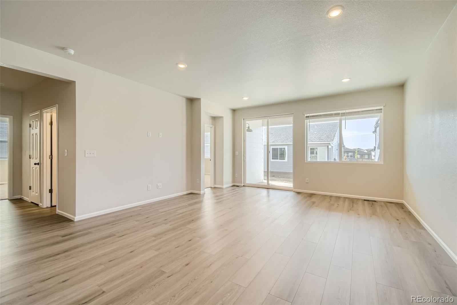 17326 E 91 Way