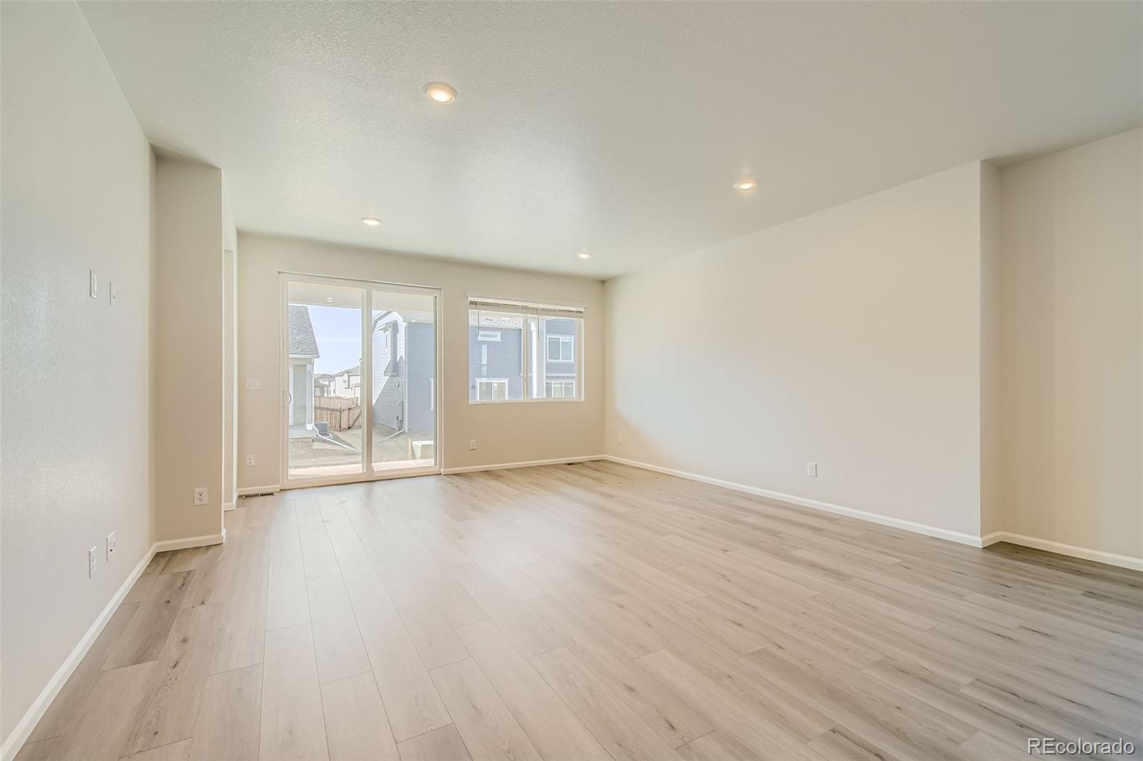 17326 E 91 Way