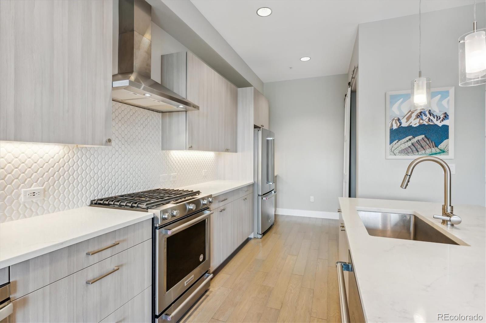 4885 S Monaco Street Unit: 203