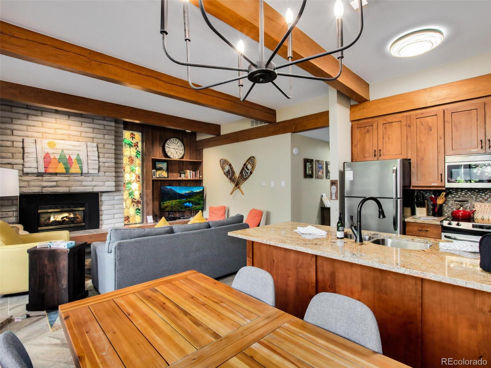 935 Columbine Road Unit: 205