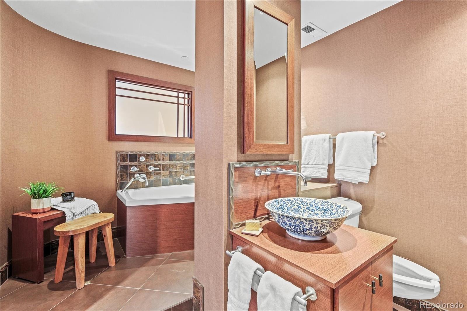 1299 N Gilpin Street Unit: 10W