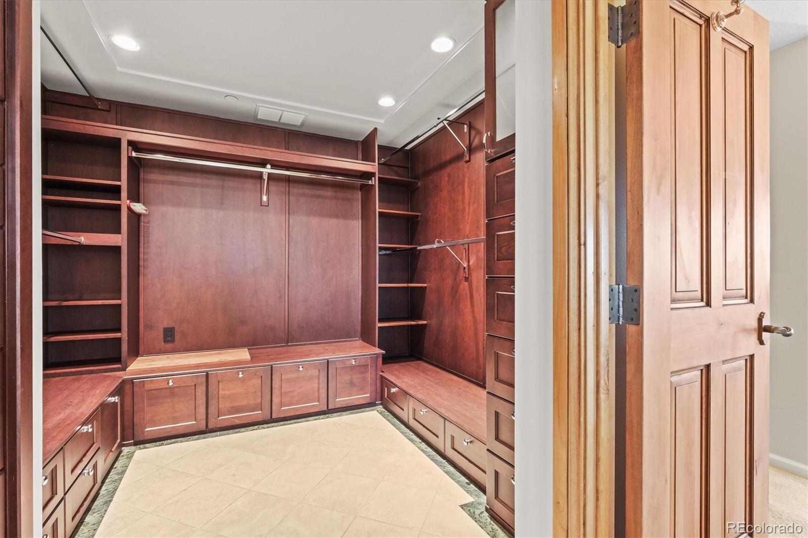 1299 N Gilpin Street Unit: 10W
