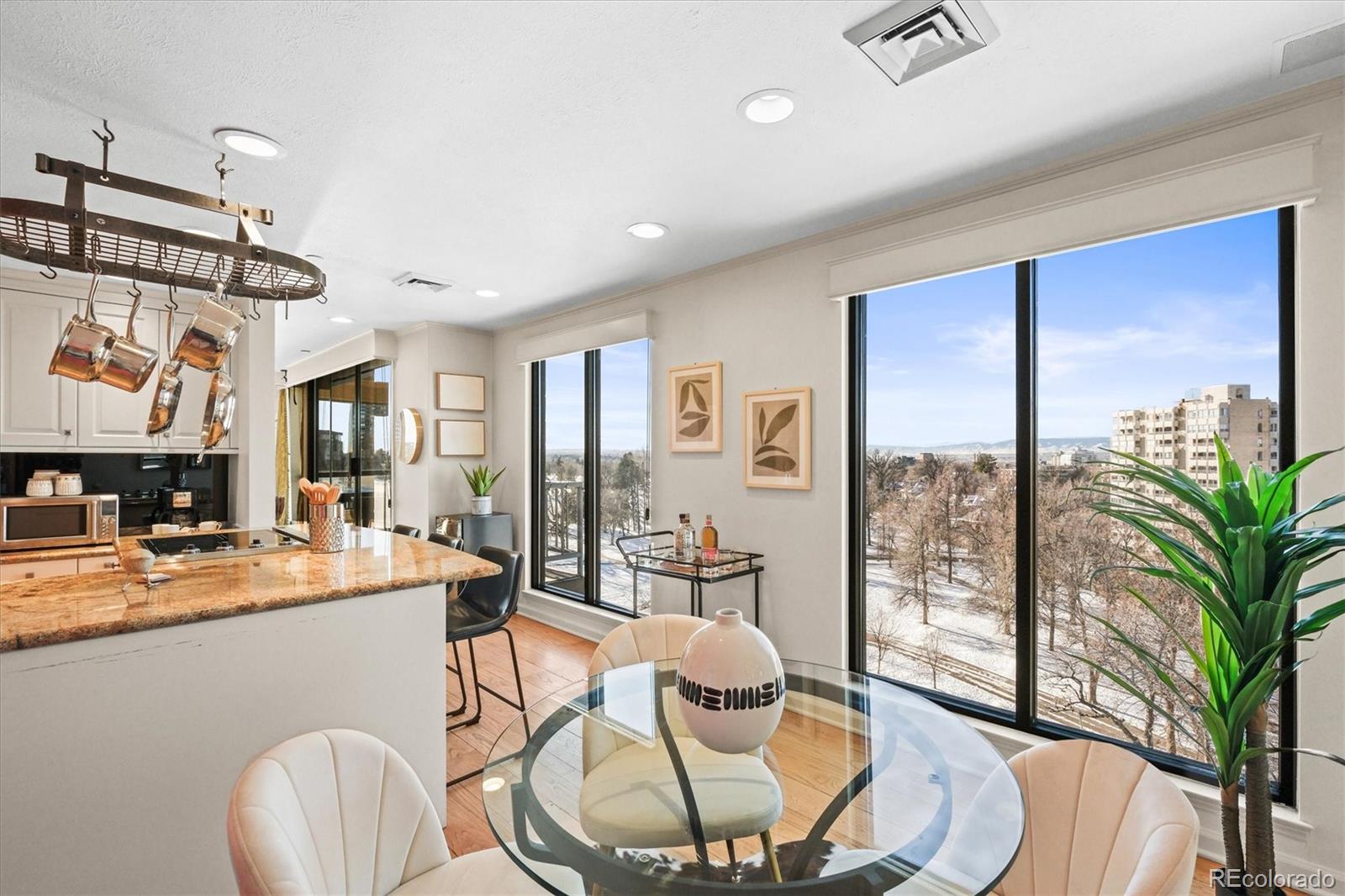 1299 N Gilpin Street Unit: 10W