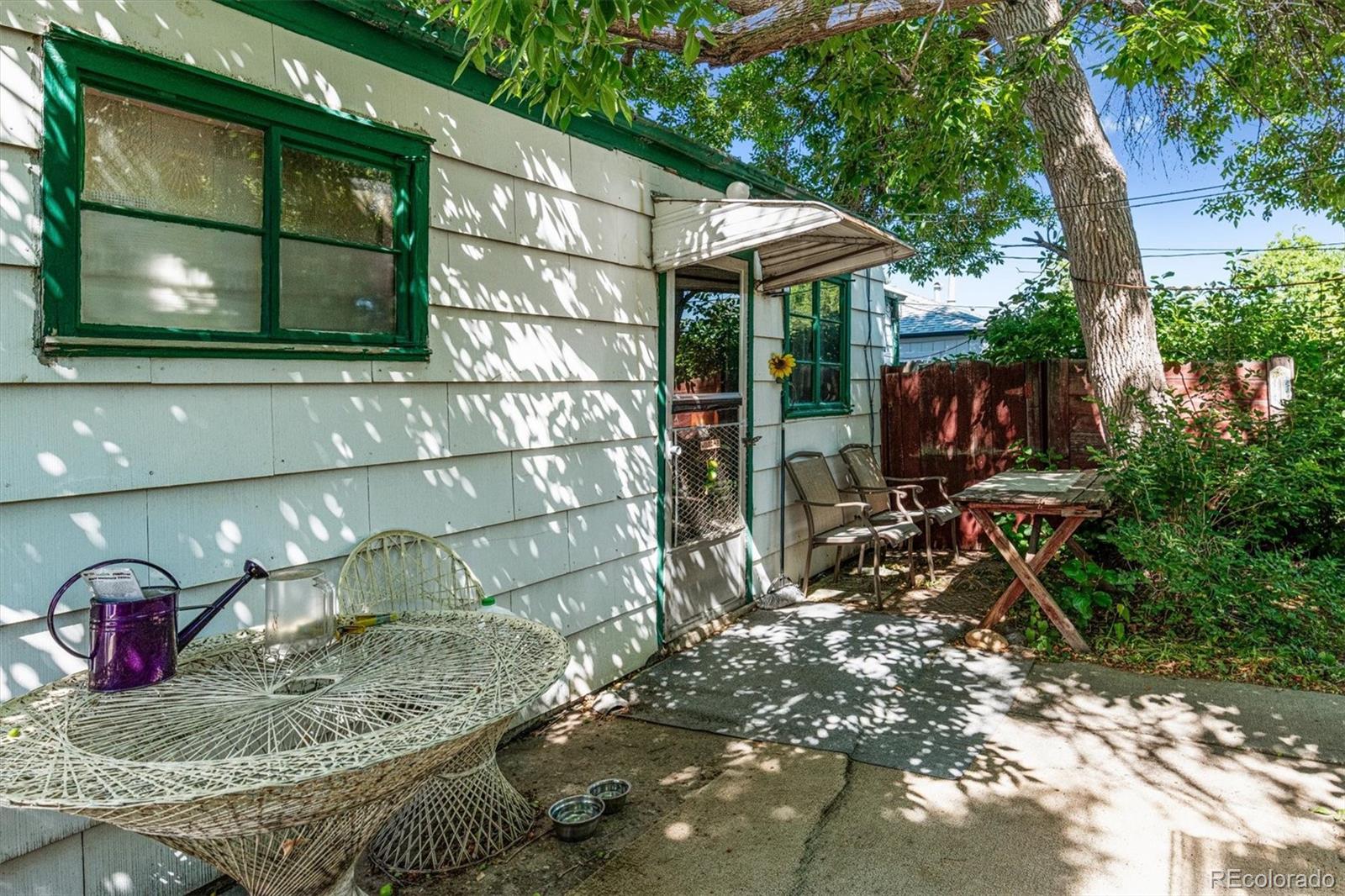 830 Victor Street
