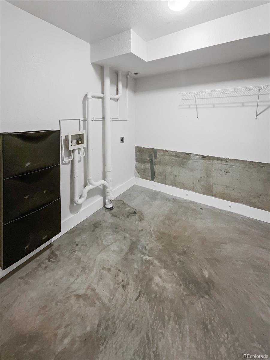 1335 S Danube Way Unit: 105