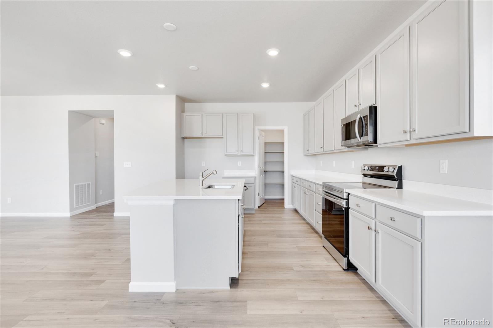 1737 Jennifer Street