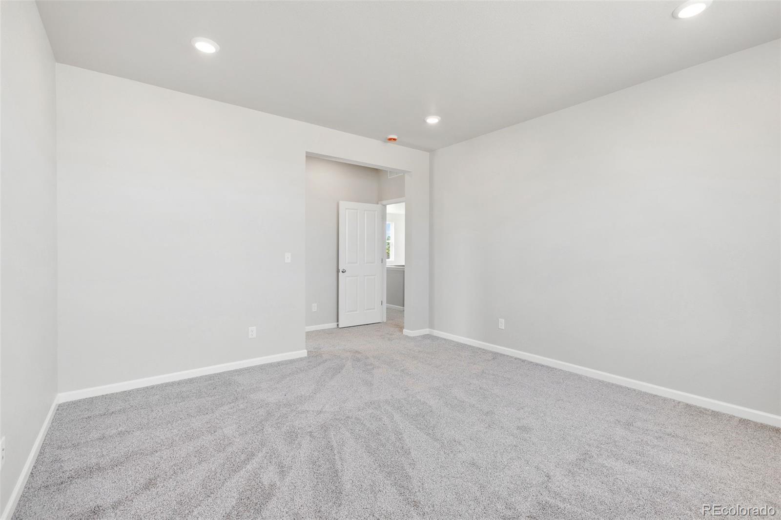 1737 Jennifer Street