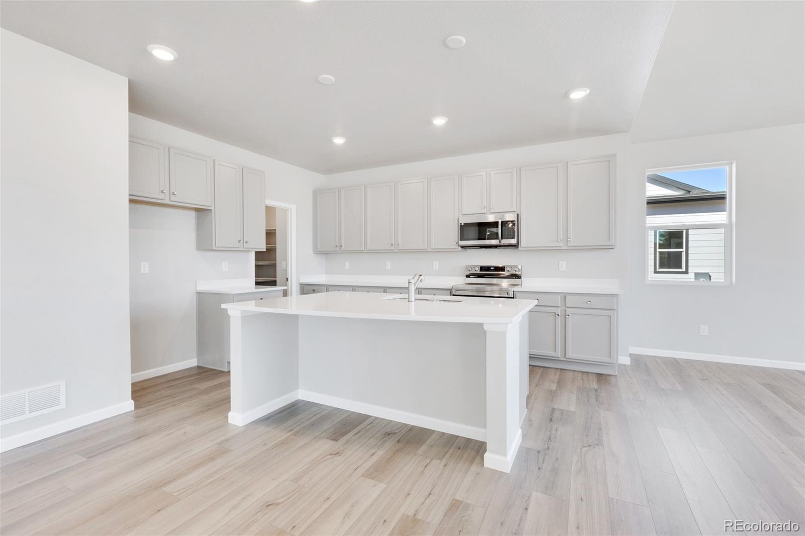 1737 Jennifer Street