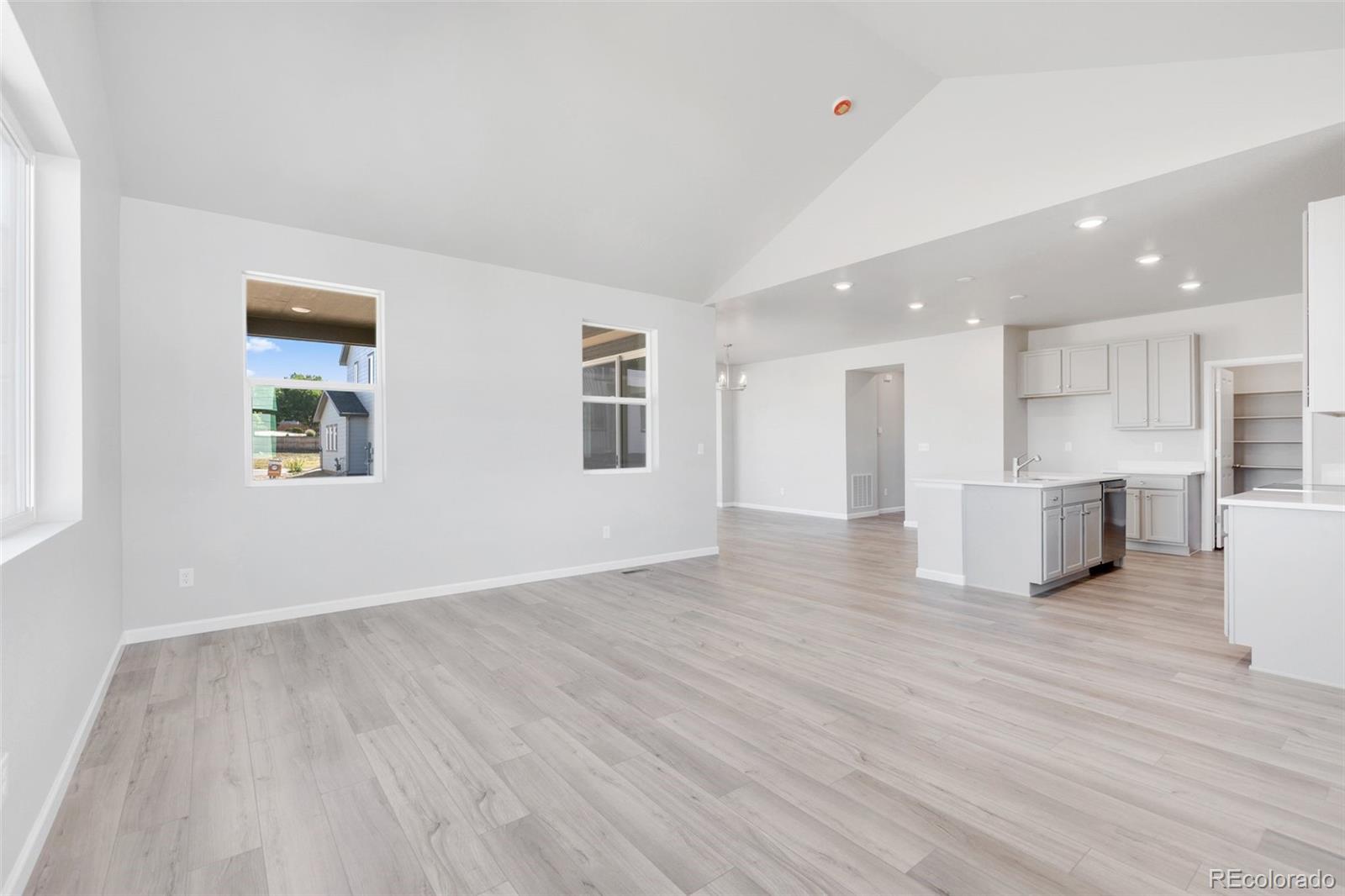 1737 Jennifer Street